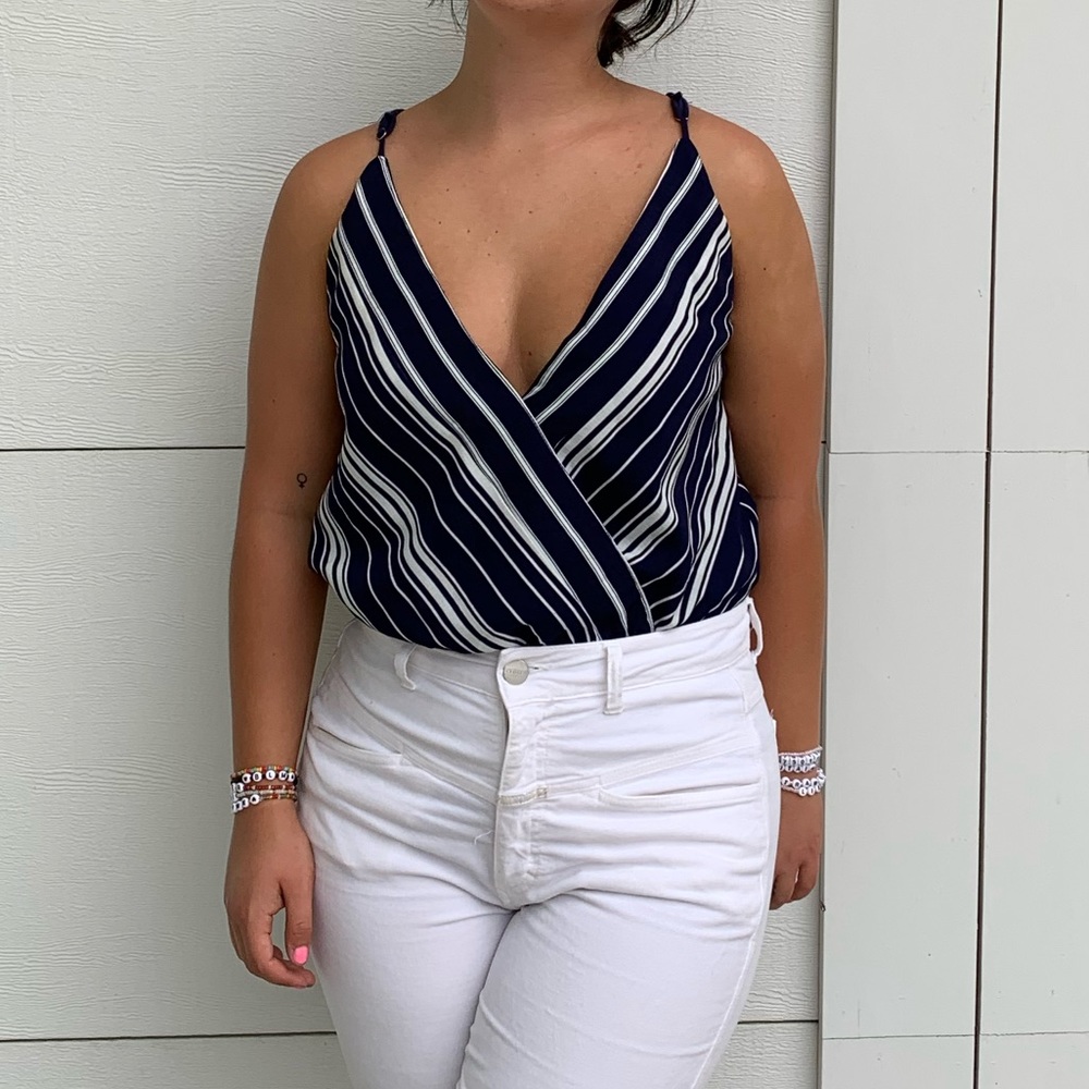Essue Bodysuit